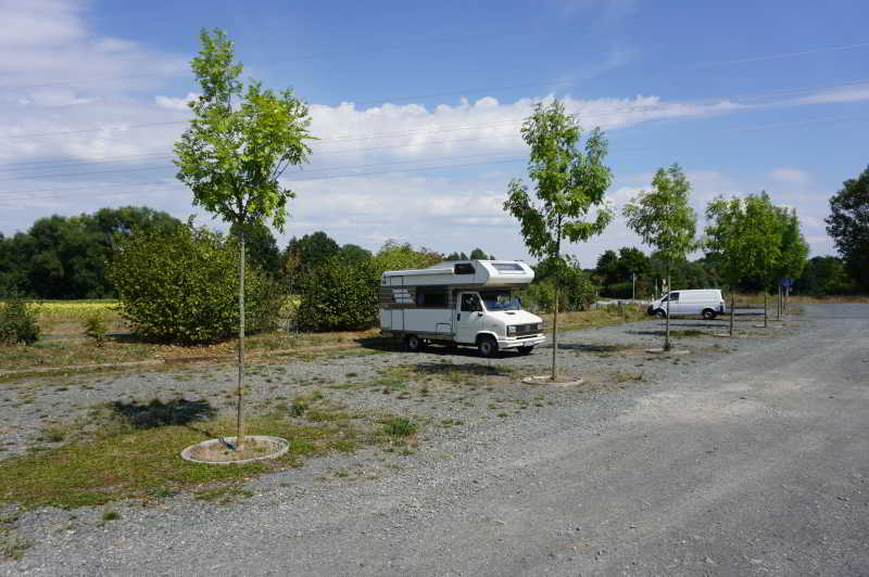 Wohnmobilstellplatz am Freibad Mainleus Wohnmobilstellplatz am Freibad Mainleus