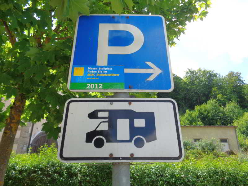 Wohnmobilstellplatz am alten Bahnhof Kastl Wohnmobilstellplatz am alten Bahnhof Kastl
