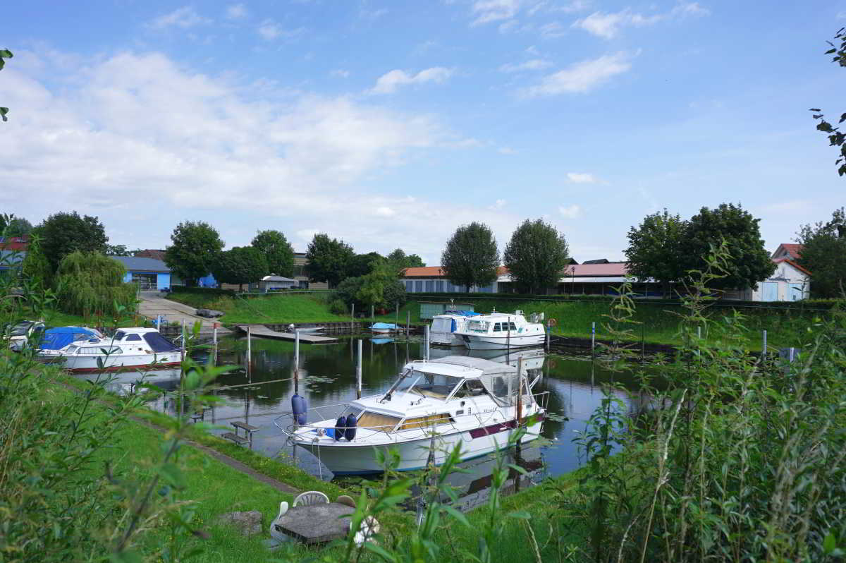 Stellplatz am Wassersportzentrum Schwedt Stellplatz am Wassersportzentrum Schwedt