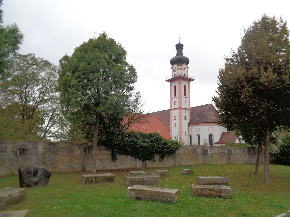Wohnmobilstellplatz am Schloss Großlaupheim in Laupheim Wohnmobilstellplatz am Schloss Großlaupheim in Laupheim