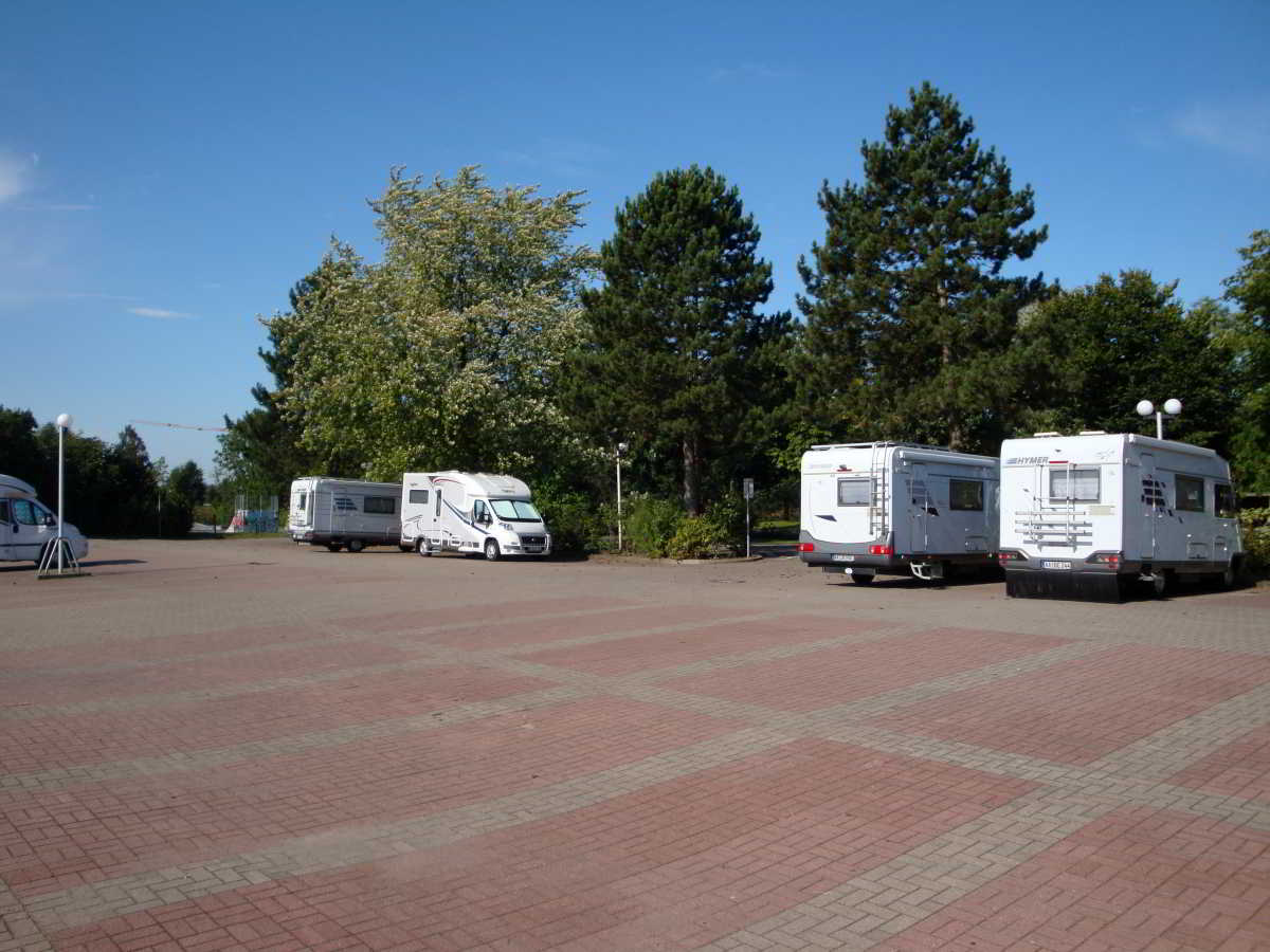 Wohnmobilstellplatz am Festplatz Jork Wohnmobilstellplatz am Festplatz Jork