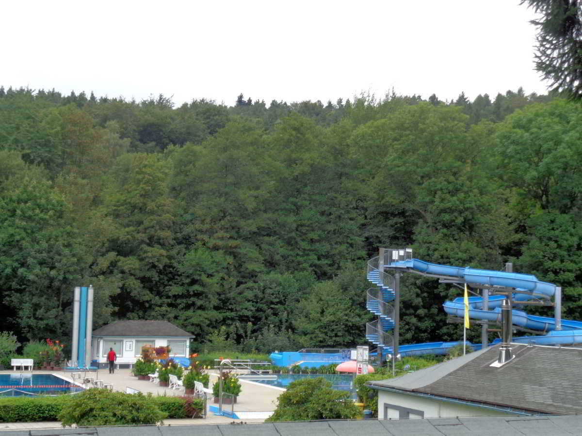 Wohnmobilstellplatz am Freizeitbad Billy Wohnmobilstellplatz am Freizeitbad Billy
