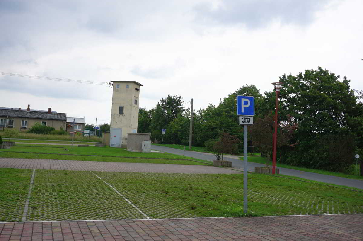 Wohnmobilstellplatz an der Sportwelt Wohnmobilstellplatz an der Sportwelt