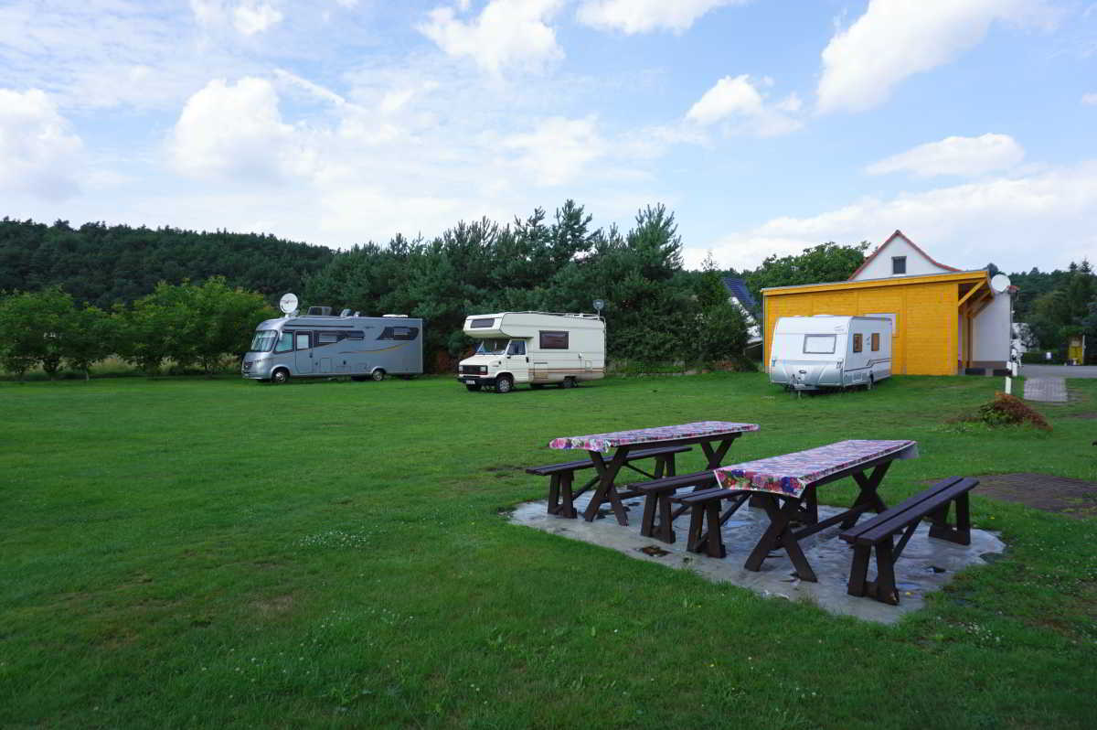 Wohnmobilstellplatz bei Reimann-Mobile Wohnmobilstellplatz bei Reimann-Mobile
