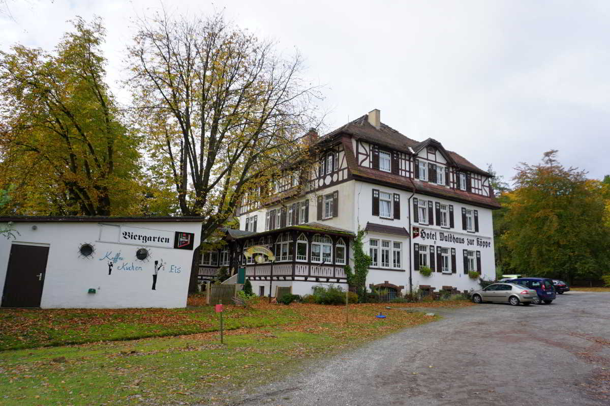 Wohnmobilstellplatz am Waldhotel Zur Köppe Wohnmobilstellplatz am Waldhotel Zur Köppe