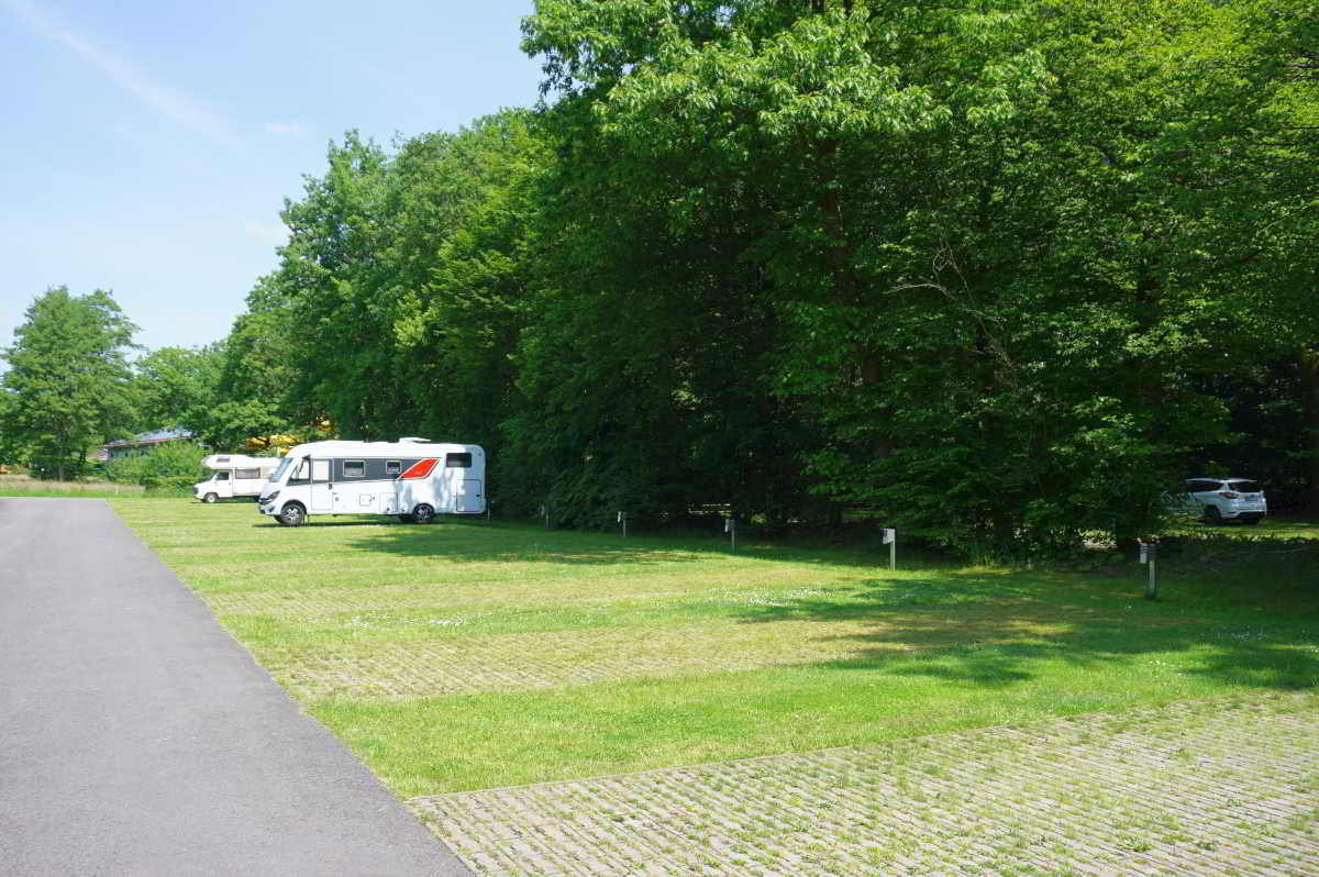 Wohnmobilstellplatz am Waldbad in Uelsen Wohnmobilstellplatz am Waldbad in Uelsen