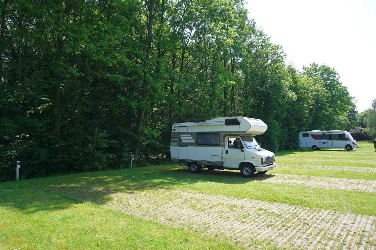 Wohnmobilstellplatz am Waldbad in Uelsen Wohnmobilstellplatz am Waldbad in Uelsen