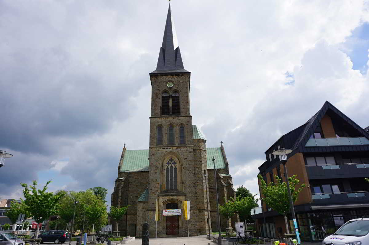 St. Cyriakus Kirche in Salzbergen St. Cyriakus Kirche in Salzbergen
