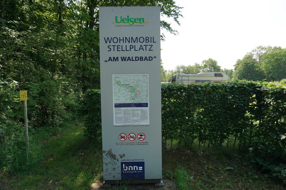 Wohnmobilstellplatz am Waldbad in Uelsen Wohnmobilstellplatz am Waldbad in Uelsen