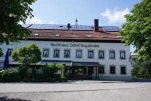 Wohnmobilstellplatz am Gasthaus Jobst in Traunstein Wohnmobilstellplatz am Gasthaus Jobst