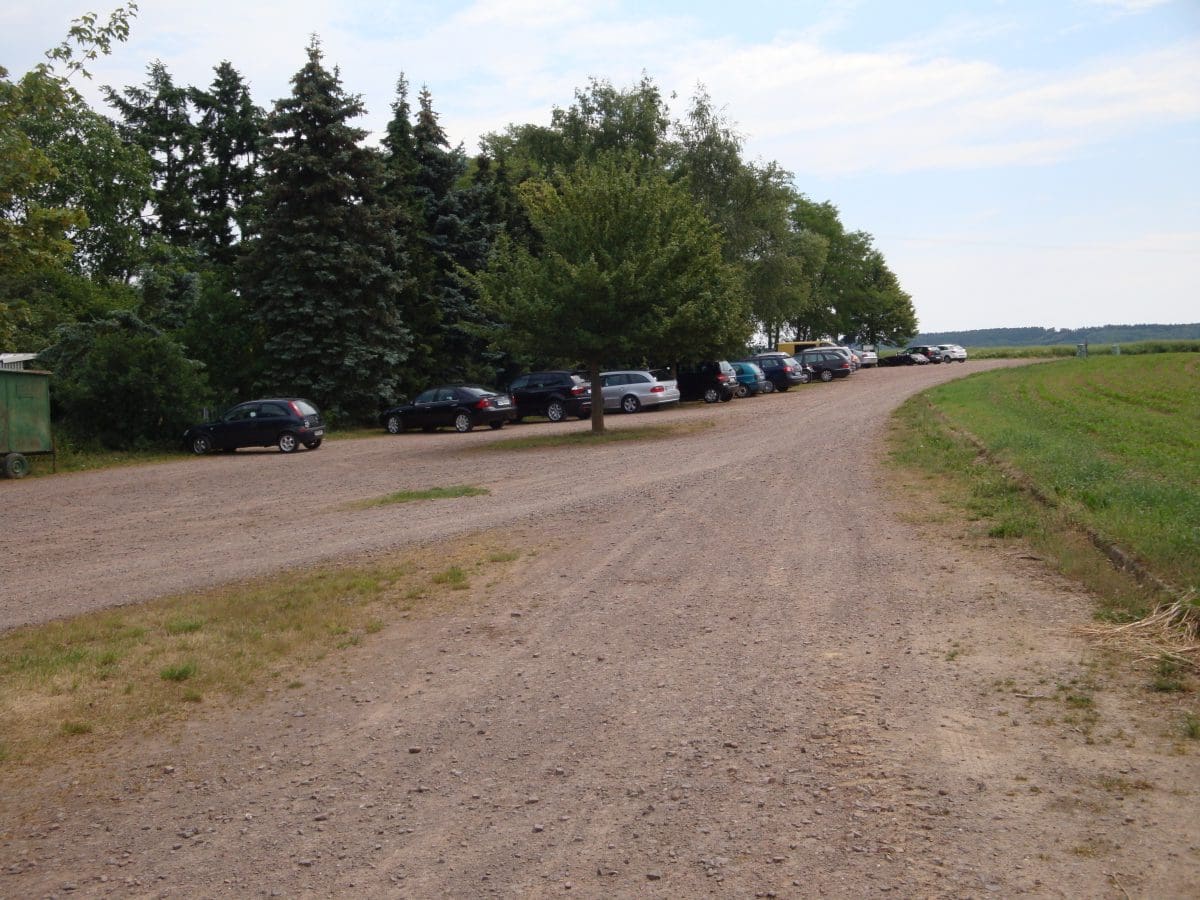 Parkplatz zur Burg Eltz Parkplatz zur Burg Eltz