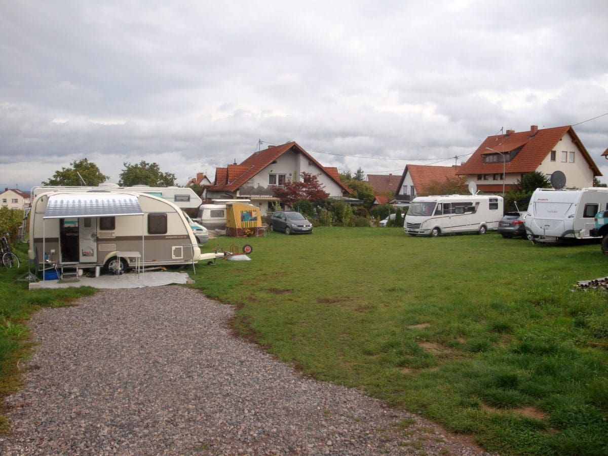 Wohnmobilstellplatz am Weingut Müller-Kern Wohnmobilstellplatz am Weingut Müller-Kern