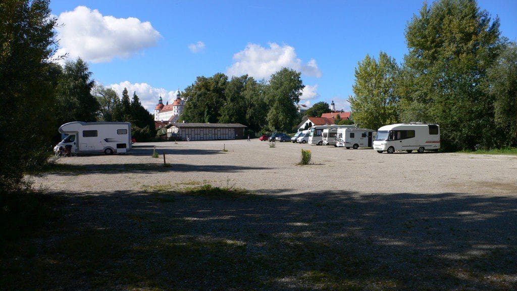 Wohnmobilstellplatz Schlösslwiese
