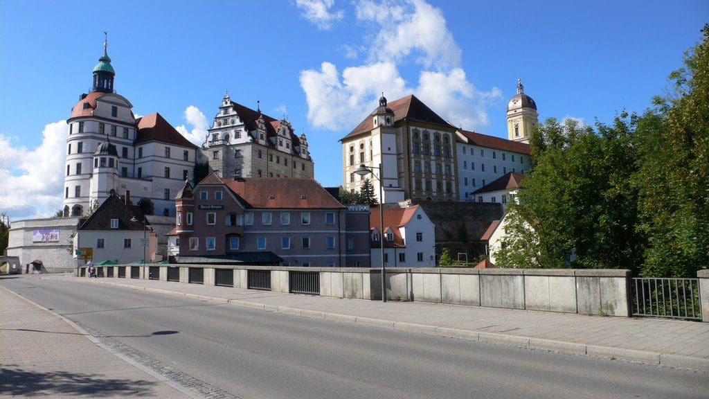 Wohnmobilstellplatz Schlösslwiese Wohnmobilstellplatz Schlösslwiese