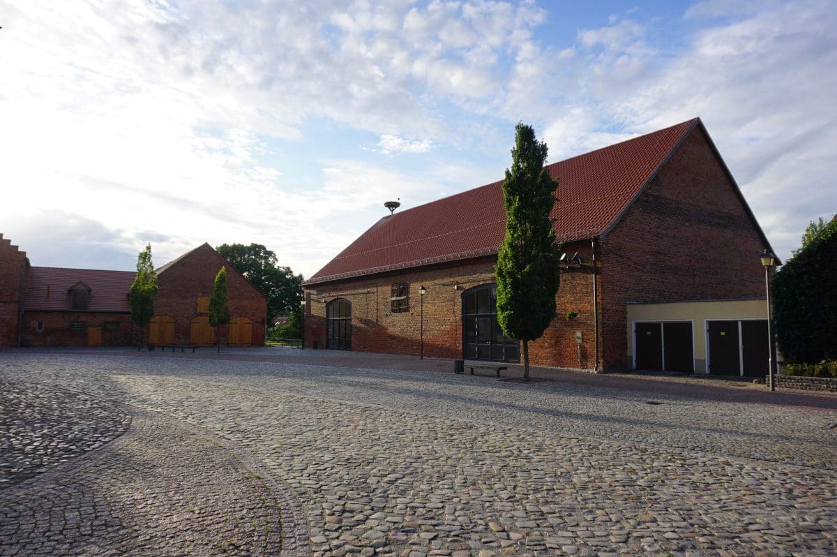 Wohnmobilstellplatz am Kloster Jerichow Wohnmobilstellplatz am Kloster Jerichow