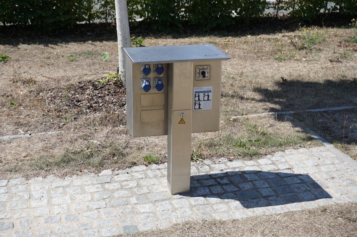 Wohnmobilstellplatz am Behälterweiher Wohnmobilstellplatz am Behälterweiher