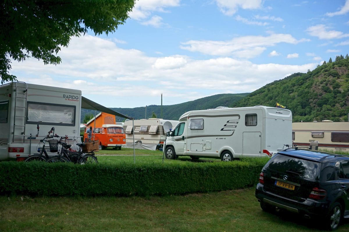 Reisemobilstellplatz der Stadt Bacharach am Rhein Reisemobilstellplatz der Stadt Bacharach