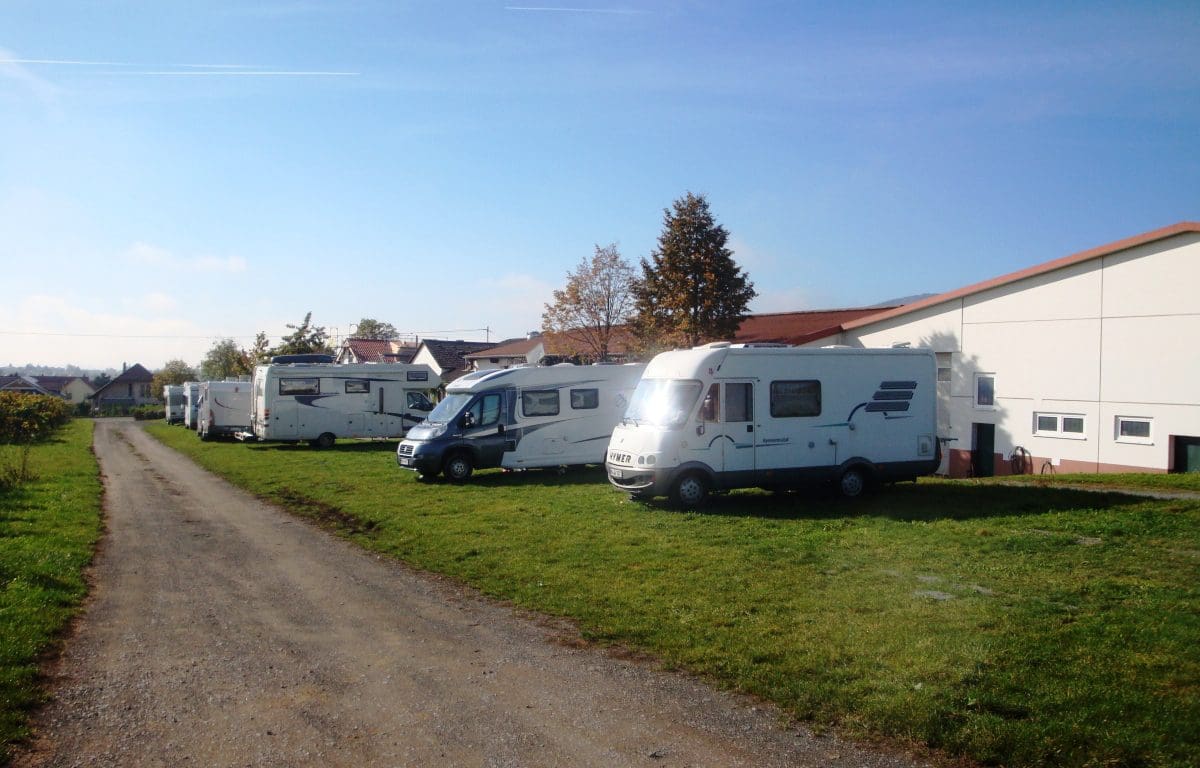 Wohnmobilstellplatz am Weingut Edel-Brauch Wohnmobilstellplatz am Weingut Edel-Brauch