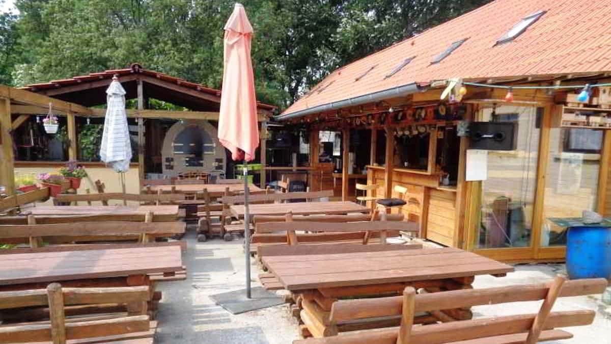 Wohnmobilstellplatz am Hof Lüttkevitz Wohnmobilstellplatz am Hof Lüttkevitz