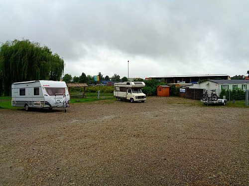 Wohnmobilstellplatz bei Caravan Meinert Wohnmobilstellplatz bei Caravan Meinert